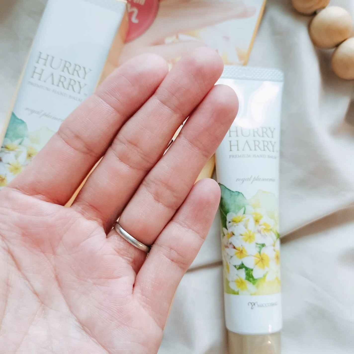 大人のハンドバーム ロイヤルプルメリアの香り/ハリーハリー/ハンドクリームを使ったクチコミ(3枚目)