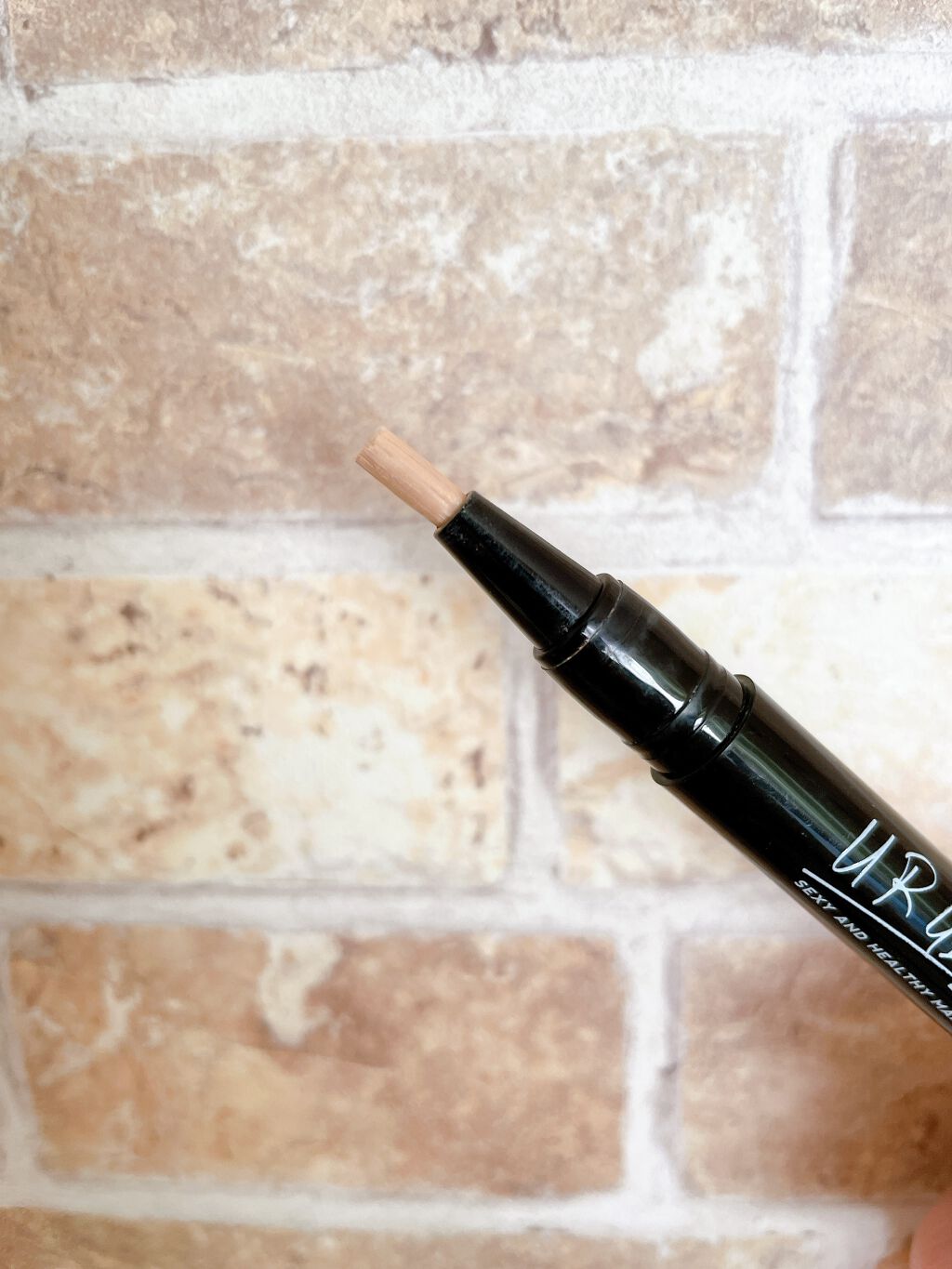 UR GLAM COVER&HIGHLIGHT CONCEALER/U R GLAM/リキッドコンシーラーを使ったクチコミ(6枚目)