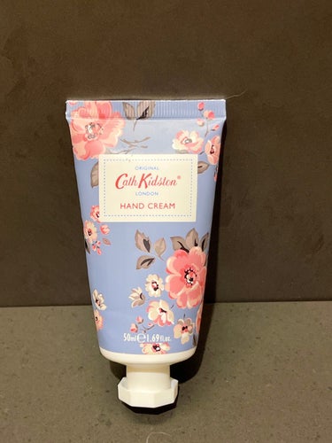 ハンドクリーム マンダリン＆ピオニーの香り グローブバンチ/CathKidston/ハンドクリームを使ったクチコミ（1枚目）