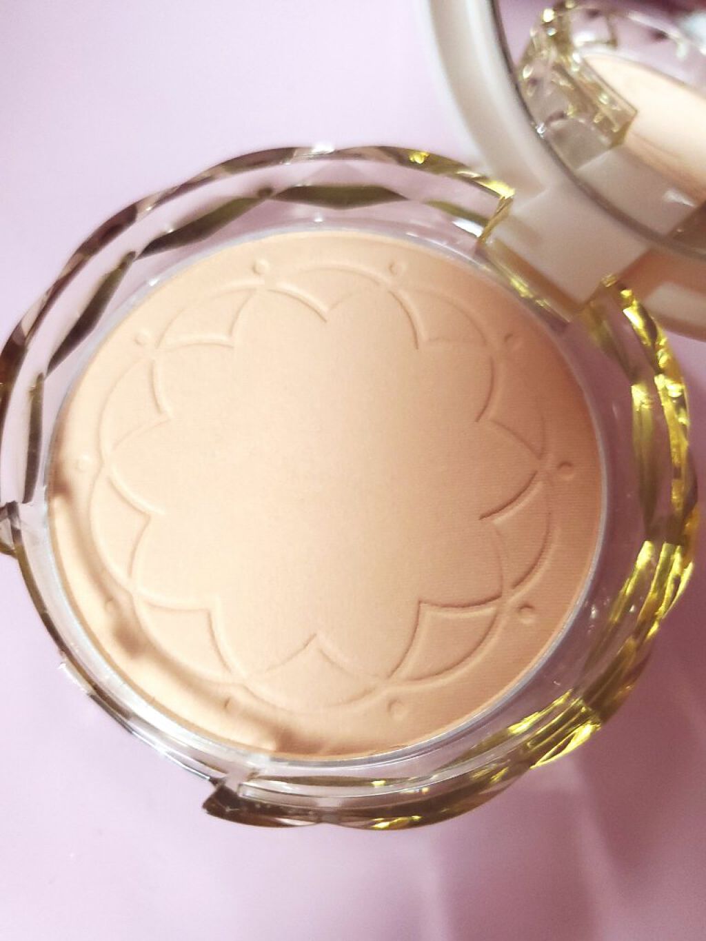 UVシルクカバーパウダー/CEZANNE/プレストパウダーを使ったクチコミ（3枚目）