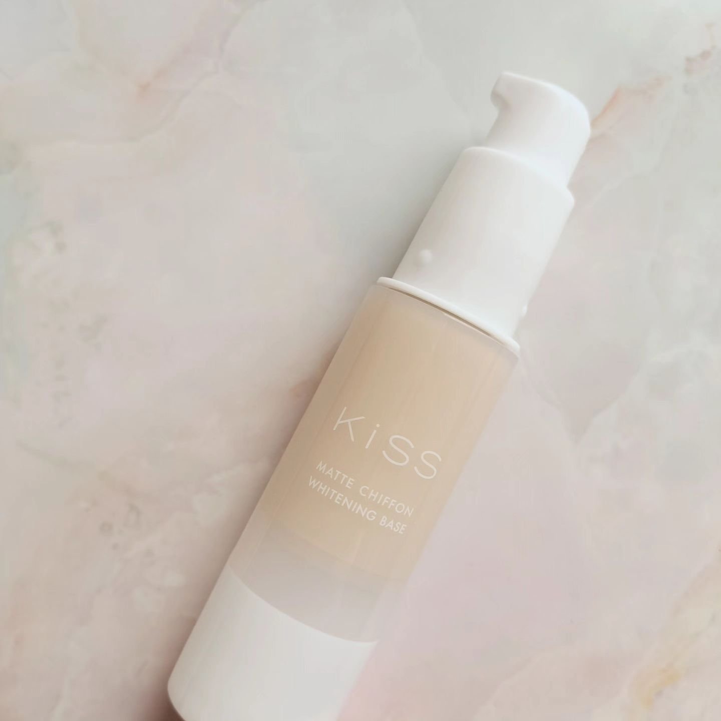 マットシフォン UVホワイトニングベースN 限定ミニ24 02 natural/KiSS/化粧下地を使ったクチコミ（2枚目）