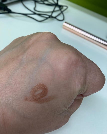 ジュエルアイ スティック/銀座化粧堂/スティックアイシャドウを使ったクチコミ(6枚目)