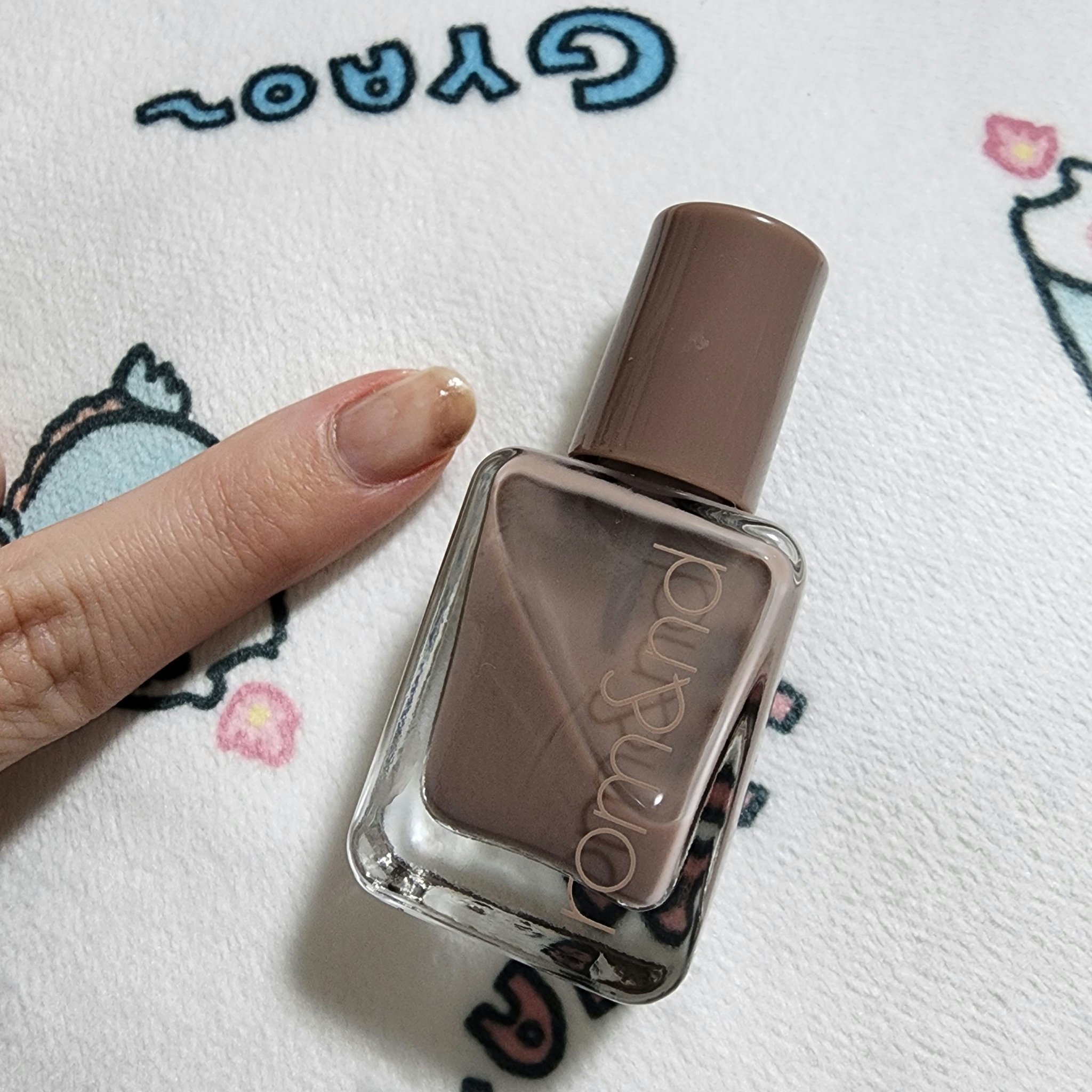 ムードペブルネイル/rom&nd/マニキュアを使ったクチコミ（2枚目）