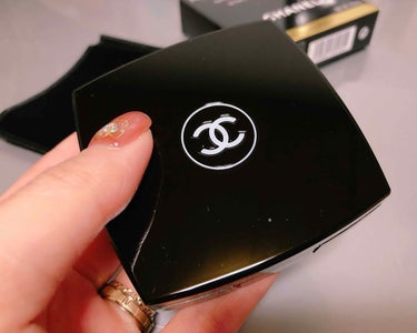 CHANEL プードゥル ユニヴェルセル コンパクトのクチコミ「CHANEL 
プードゥルユニヴェルセルコンパクト
30  ナチュレ

6000yen (税抜.....」（3枚目）