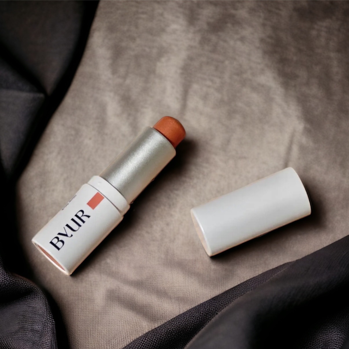 セラムフィット ボリューミング グロースティック/ByUR/ジェル・クリームチークを使ったクチコミ（1枚目）