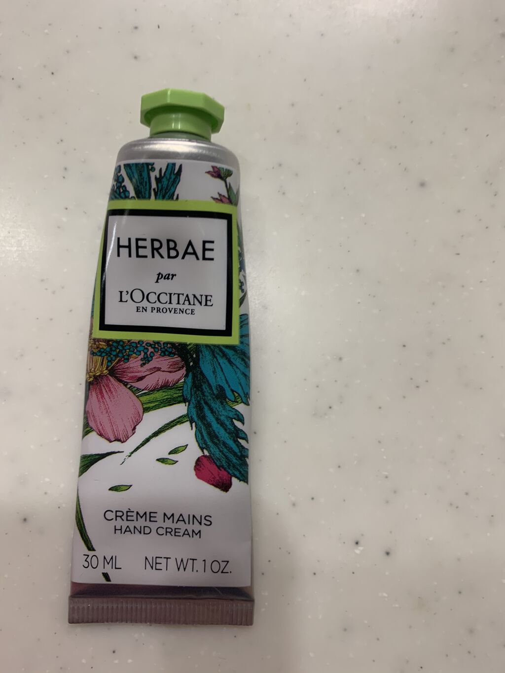 エルバヴェール ハンドクリーム/L'OCCITANE/ハンドクリームを使ったクチコミ（1枚目）