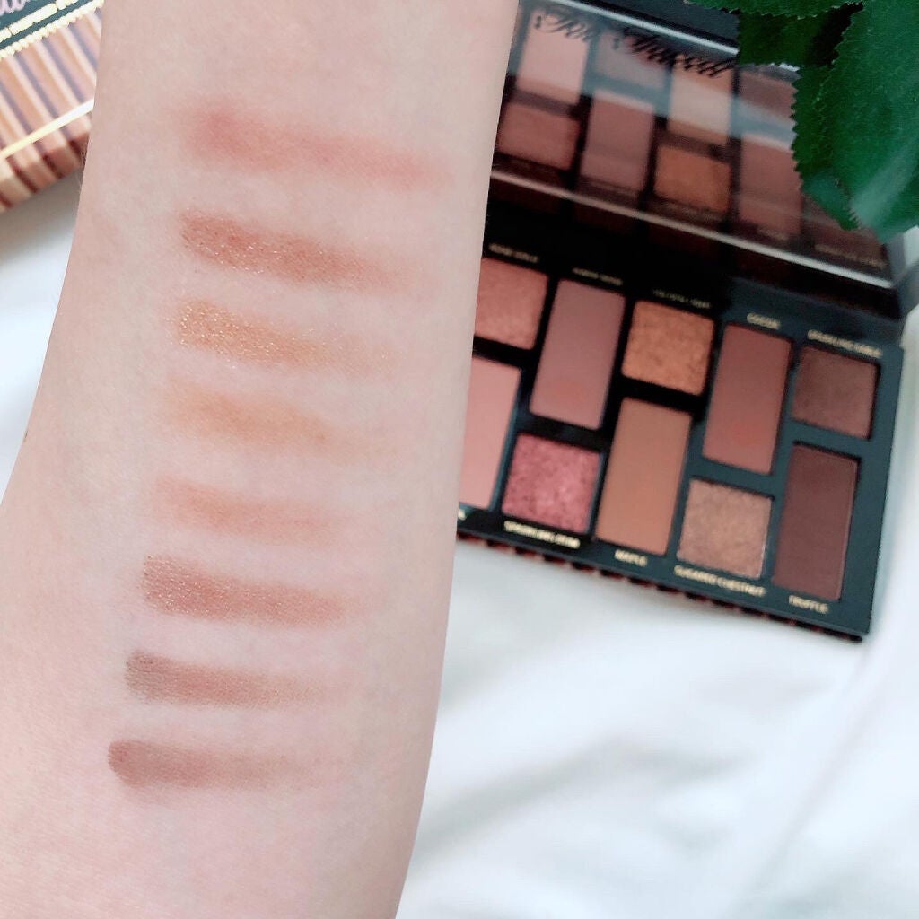 ボーン ディス ウェイ ザ ナチュラル ヌード アイシャドウ パレット/Too Faced/アイシャドウパレットを使ったクチコミ(3枚目)