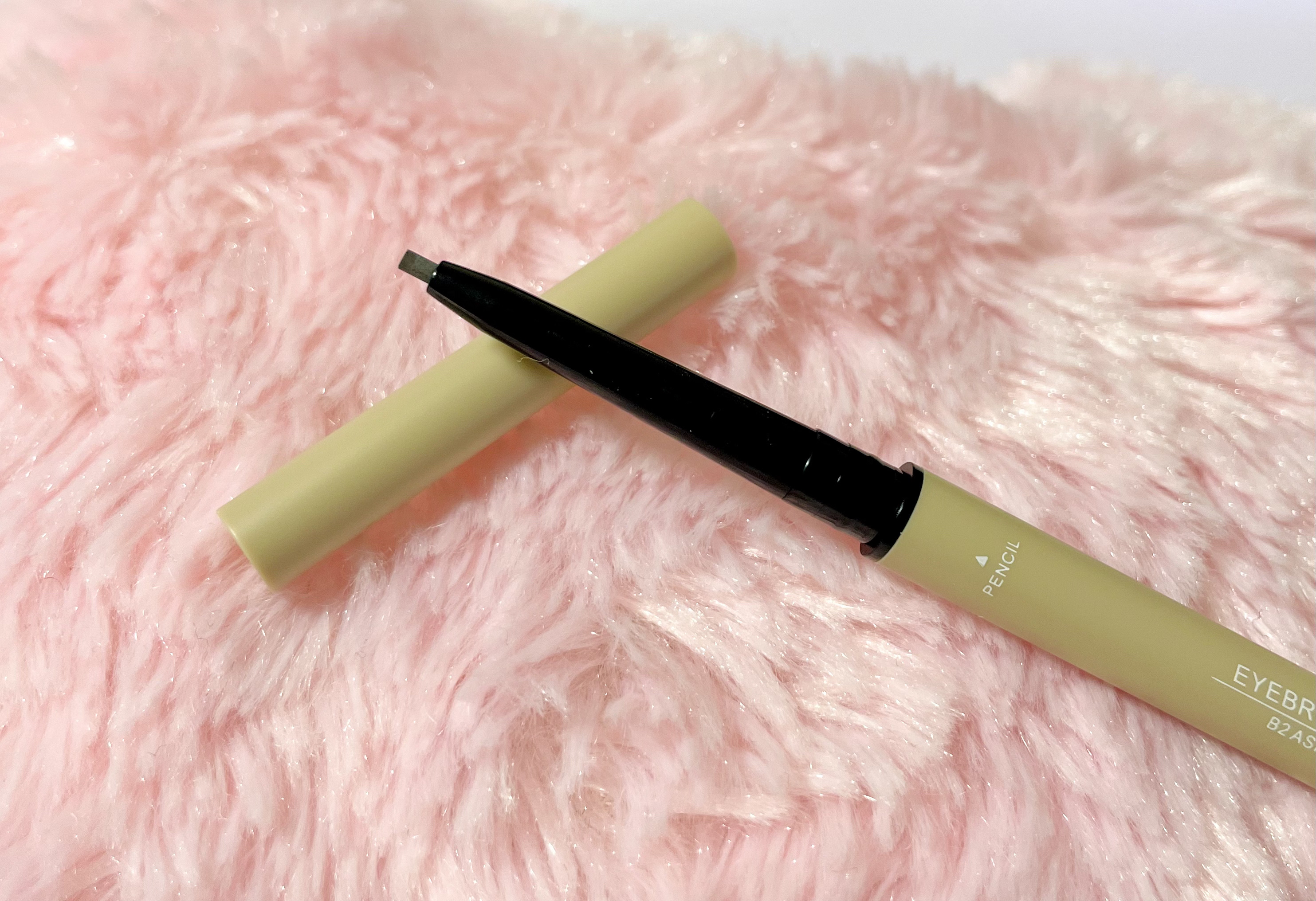 フロレット アイブロウペンシル/FLORTTE/アイブロウペンシルを使ったクチコミ（1枚目）