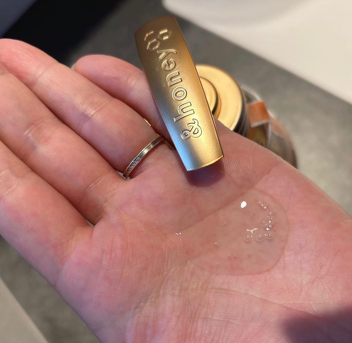 ディープモイスト ジェルボディウォッシュ/&honey/ボディソープを使ったクチコミ（2枚目）