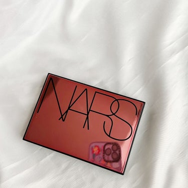 サマーアンレイテッド アイシャドーパレット/NARS/パウダーアイシャドウを使ったクチコミ（3枚目）