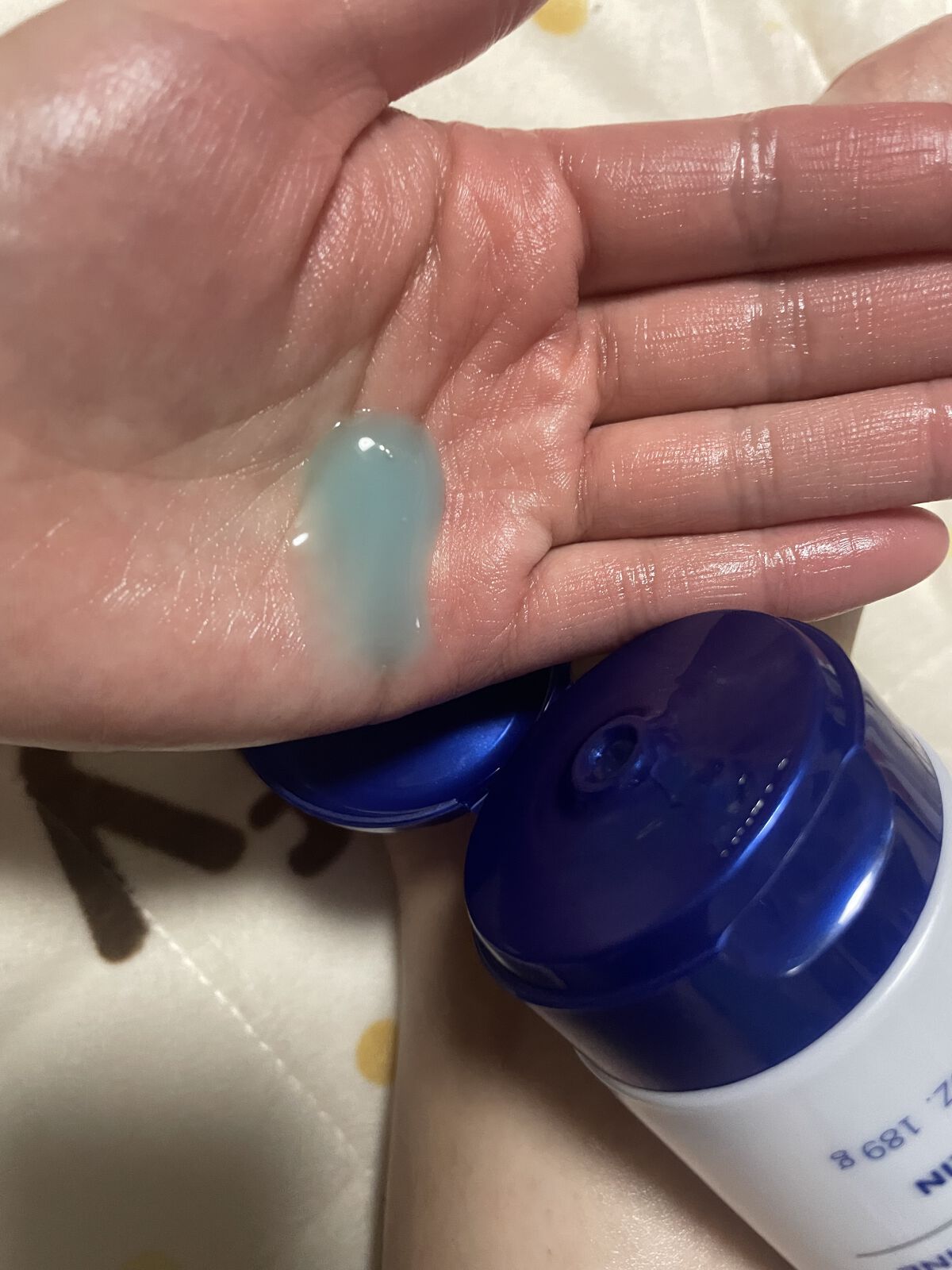 Q10 + L-カルチニン配合　スキンファーミング&トーニングジェルクリーム/ニベア/ボディクリームを使ったクチコミ（2枚目）