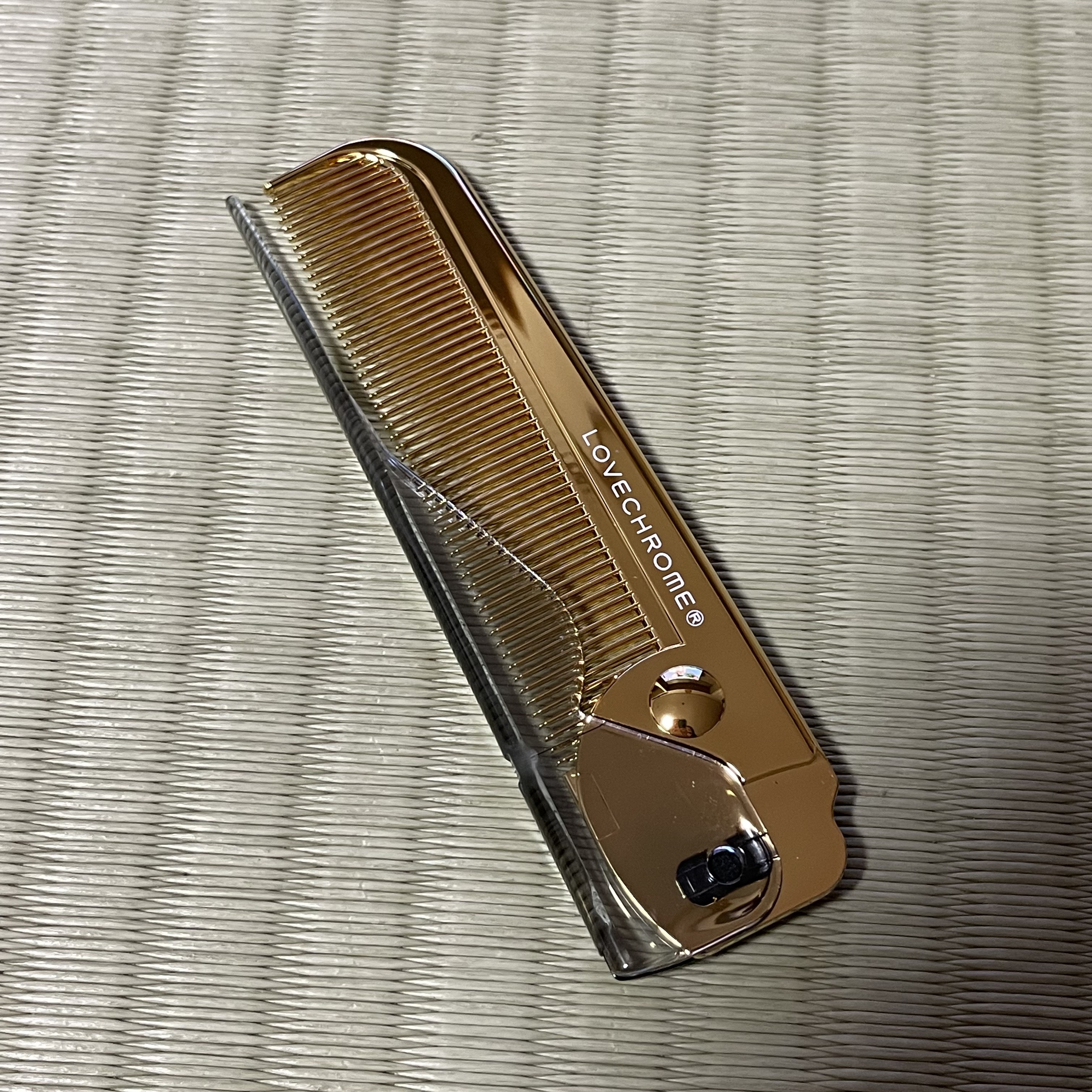 (R)K24GPツキ ゴールド/LOVECHROME/ヘアコームを使ったクチコミ（2枚目）