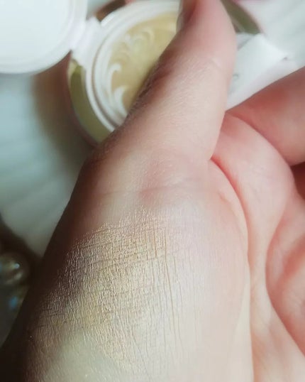 ヴェールヌーディ エッセンスパクトグロウ/AGE20’s/クリーム・エマルジョンファンデーションを使ったクチコミ(6枚目)