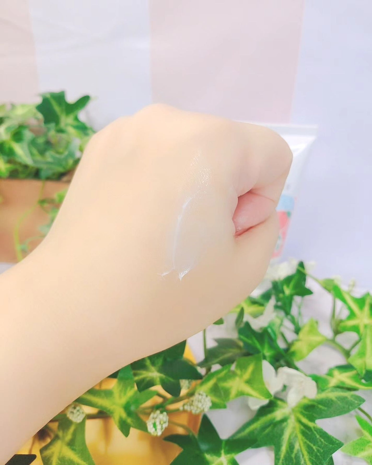 ももの花 モイストハンドクリーム すっきりピーチの香り/オリヂナル/ハンドクリームを使ったクチコミ(6枚目)