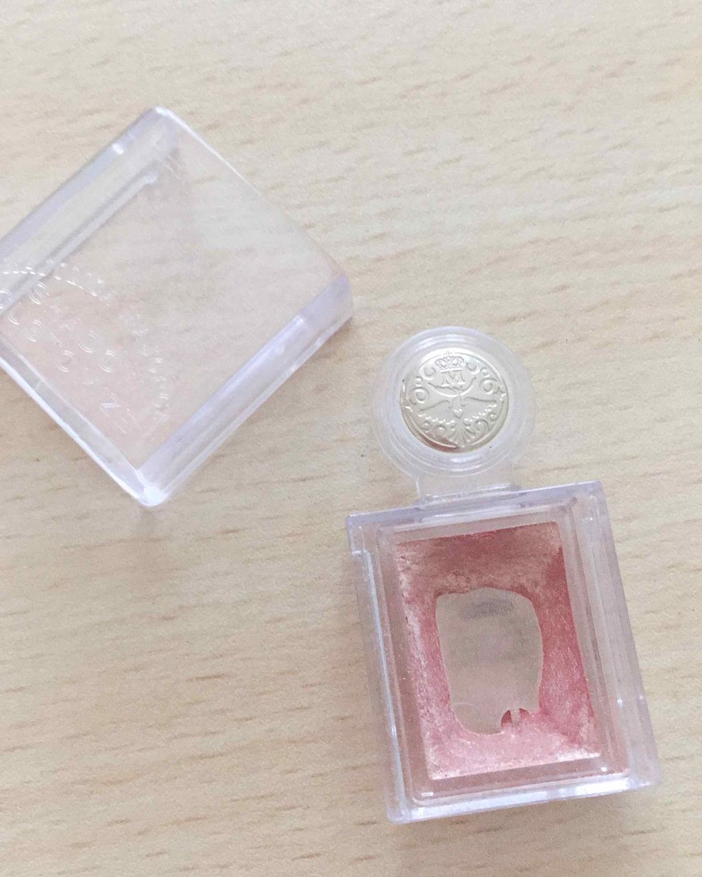 シャドーカスタマイズ/MAJOLICA MAJORCA/単色アイシャドウを使ったクチコミ(1枚目)