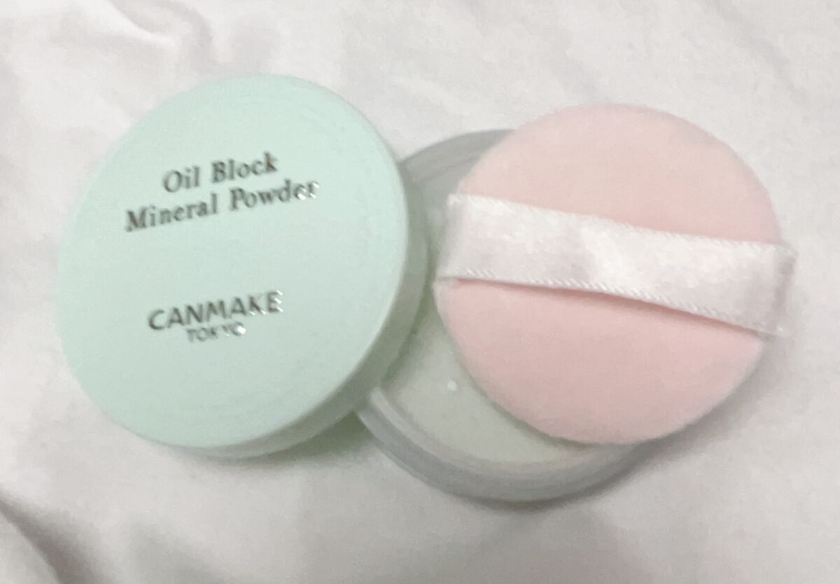 オイルブロックミネラルパウダー C01 フラッフィーミント/キャンメイク/ルースパウダーを使ったクチコミ（3枚目）