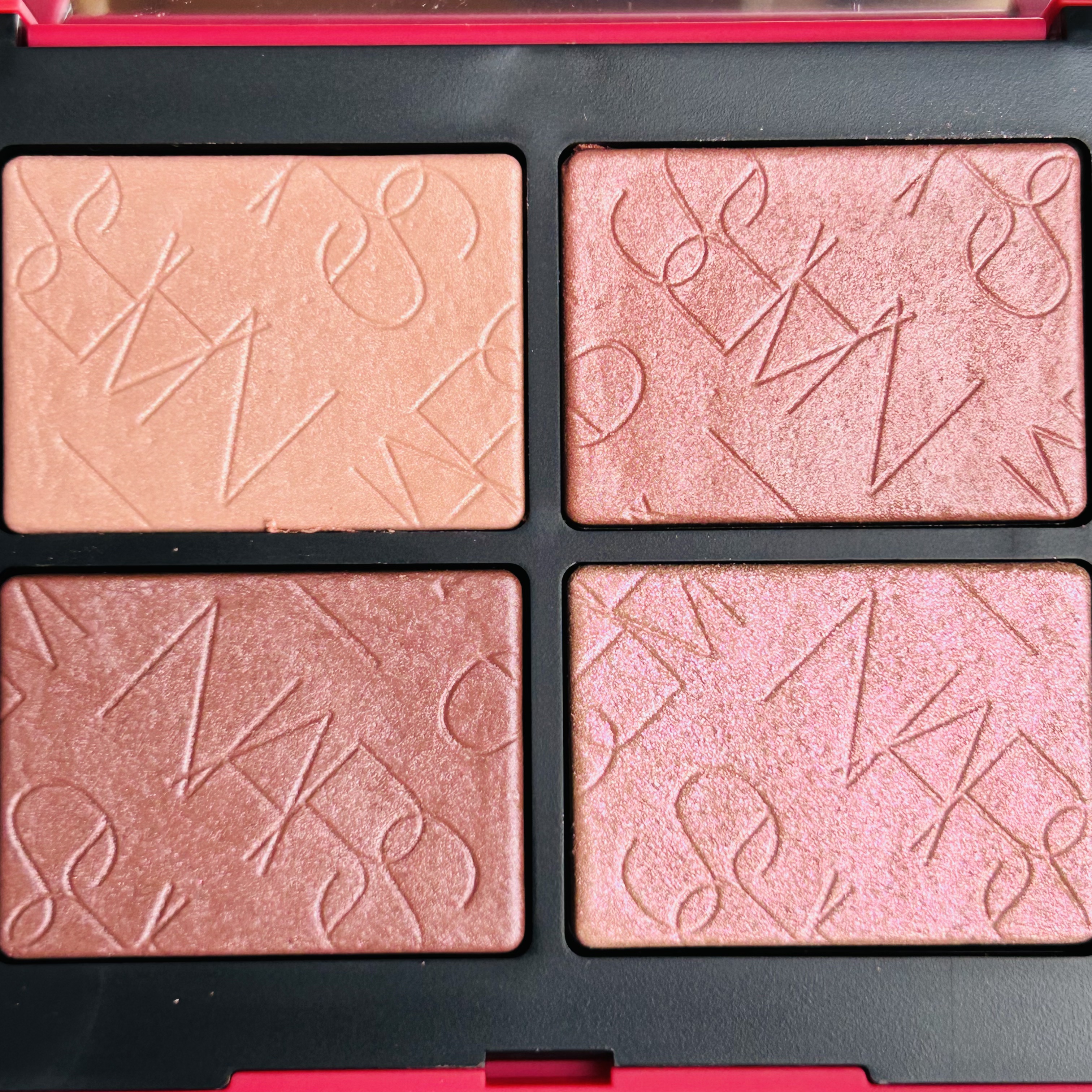 ライトリフレクティング クワッドアイシャドー/NARS/アイシャドウパレットを使ったクチコミ（3枚目）