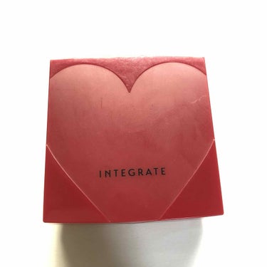 🌈_INTEGRATE プロフィニッシュファンデーション オークル00を購入しましたっ🌼
イオンや薬局などで売っていると思います😊

前回の水ジェリークラッシュと併用して使っています！
SPF16 PA