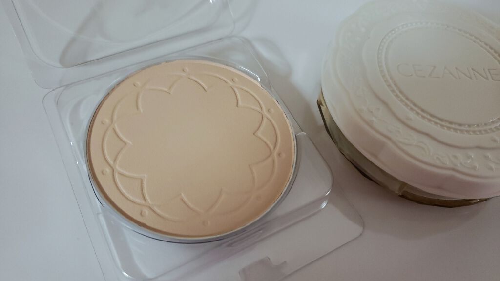 UVシルクカバーパウダー/CEZANNE/プレストパウダーを使ったクチコミ（2枚目）