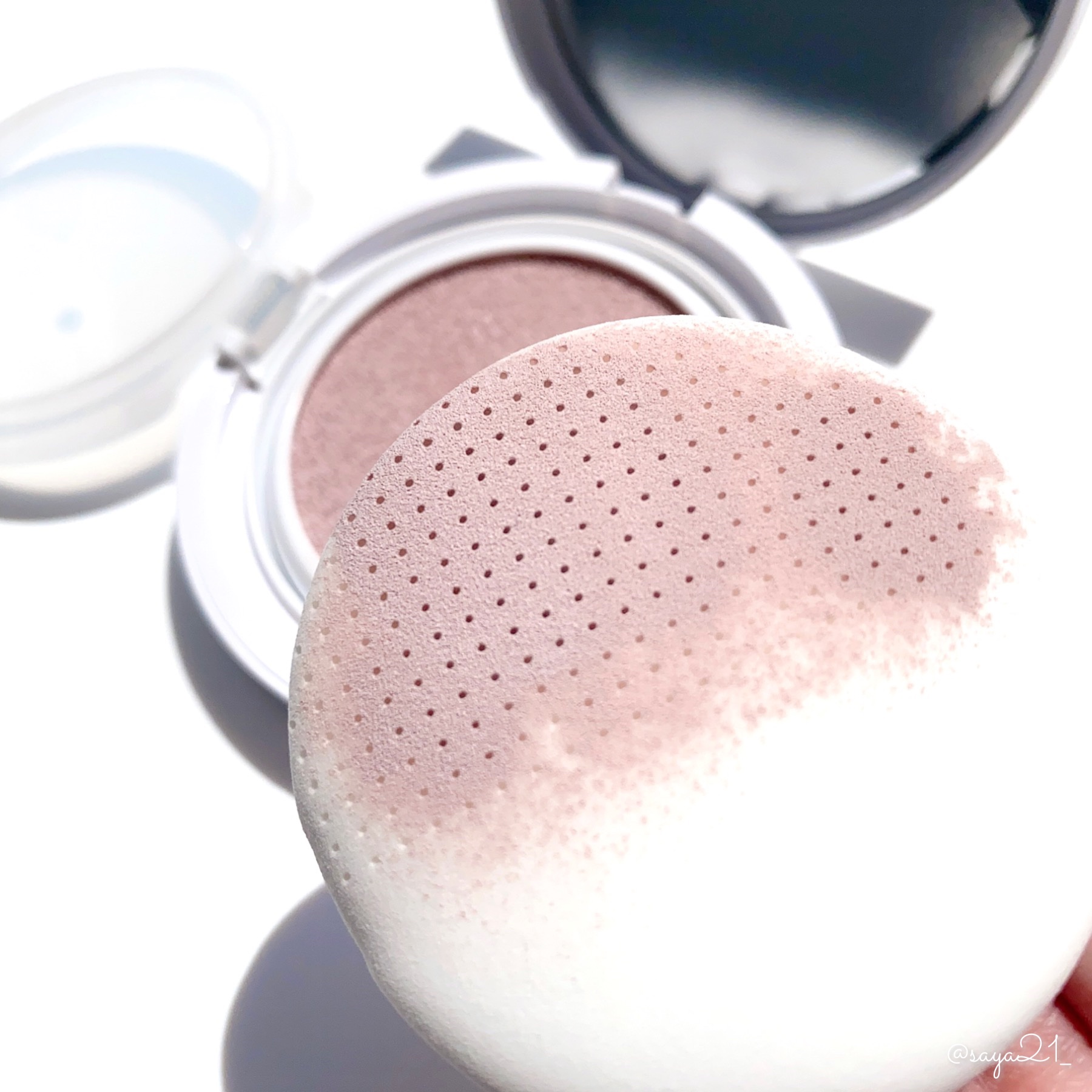 コンプリメントシリーズクッション 紫色(ボラ)/Ameli/クッションファンデーションを使ったクチコミ（3枚目）