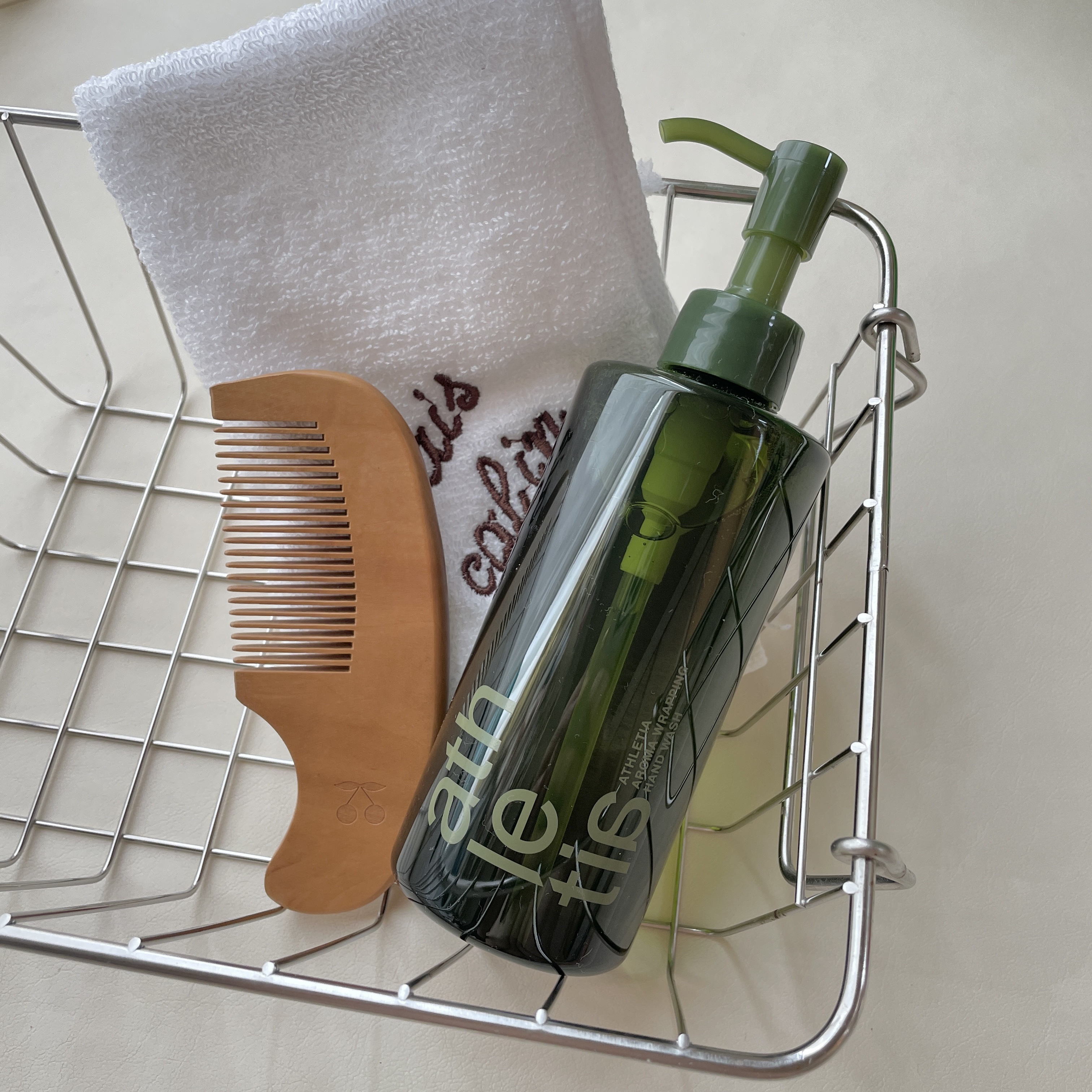 アスレティア  アロマラッピング ハンドウォッシュ/athletia/ハンドソープを使ったクチコミ（2枚目）