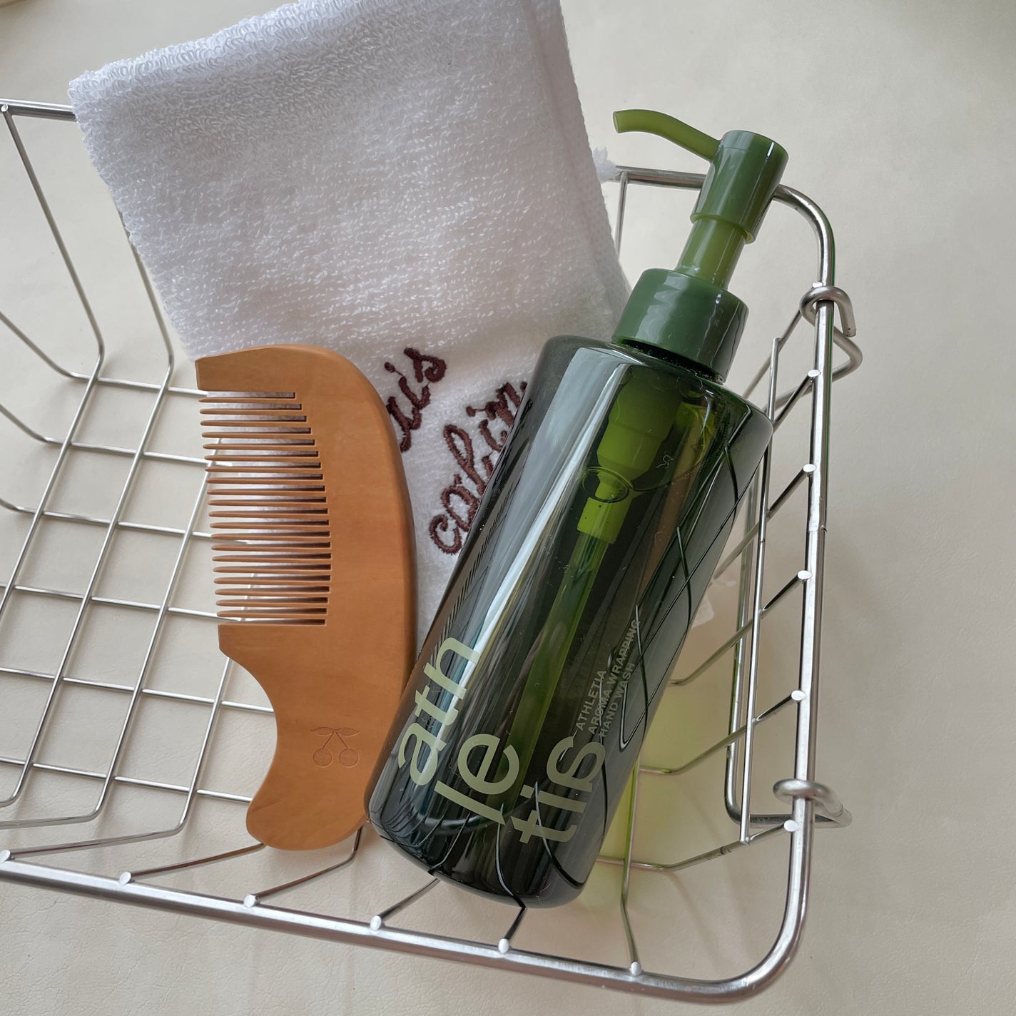 アスレティア アロマラッピング ハンドウォッシュ/athletia/ハンドソープを使ったクチコミ(2枚目)