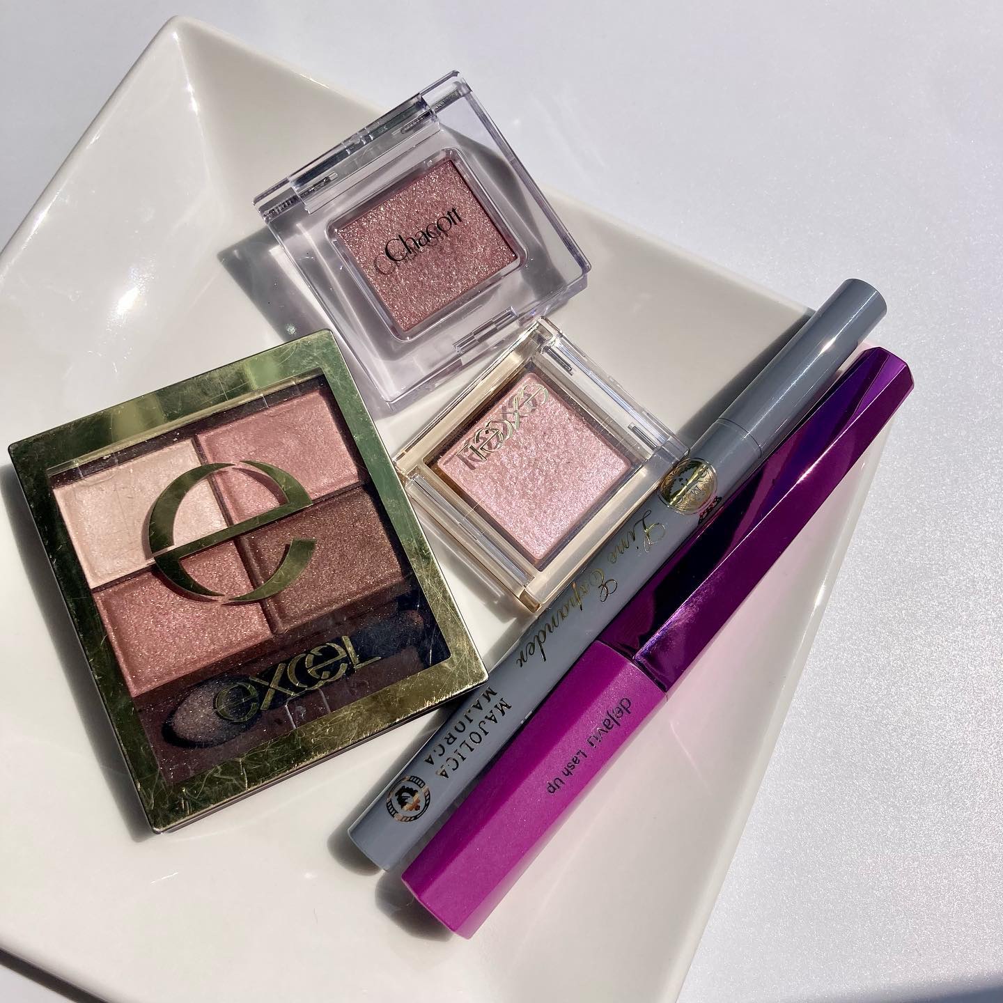 マルチカラーバリエーション スパークル/チャコット・コスメティクス/単色アイシャドウを使ったクチコミ（2枚目）