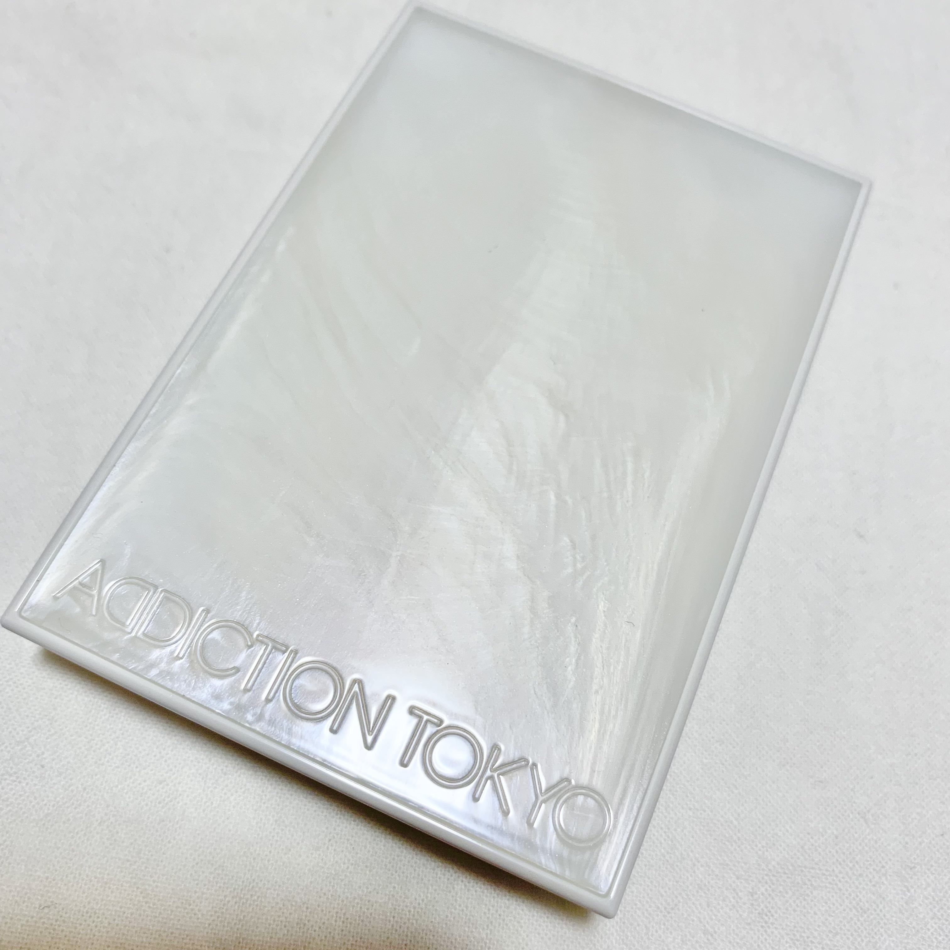 アディクション ザ アイシャドウ パレット “アウト オブ ユア シェル” 102 Sunrise Tide/ADDICTION/アイシャドウパレットを使ったクチコミ（3枚目）