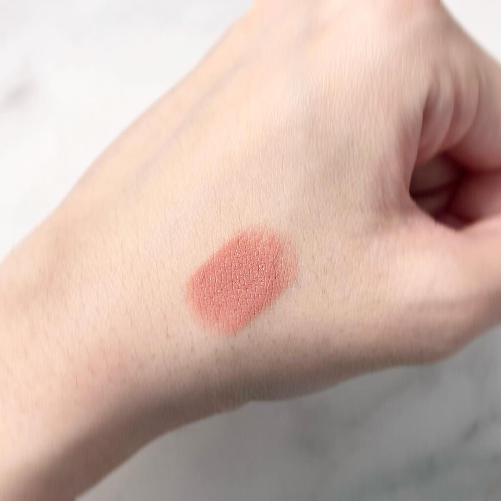 ザ・オンリーワン ルミナスカラー リップスティック 120/DOLCE&GABBANA BEAUTY/口紅を使ったクチコミ（2枚目）