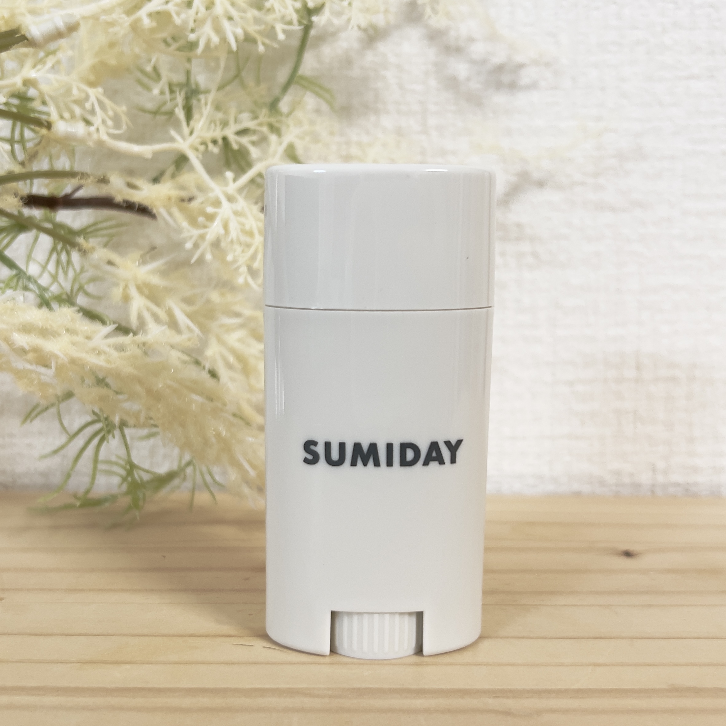 #提供 #SUMIDAY #ヘアバーム
SUMIDAY様から商品提供していただきました
【SUMIDAY ヘアバーム】

サッとひと塗り、自然なまとめ髪に。毛髪診断士「shuco」が手掛けるナチュラルヘアバーム。
どんな髪色にも使えるナチュ