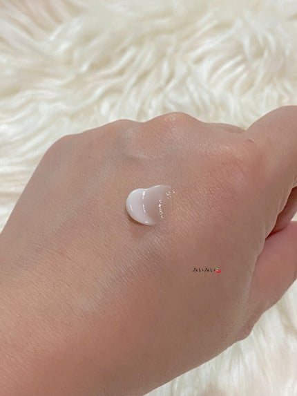 メイクミーハッピー ハンドクリーム WHITE/キャンメイク/ハンドクリームを使ったクチコミ(2枚目)