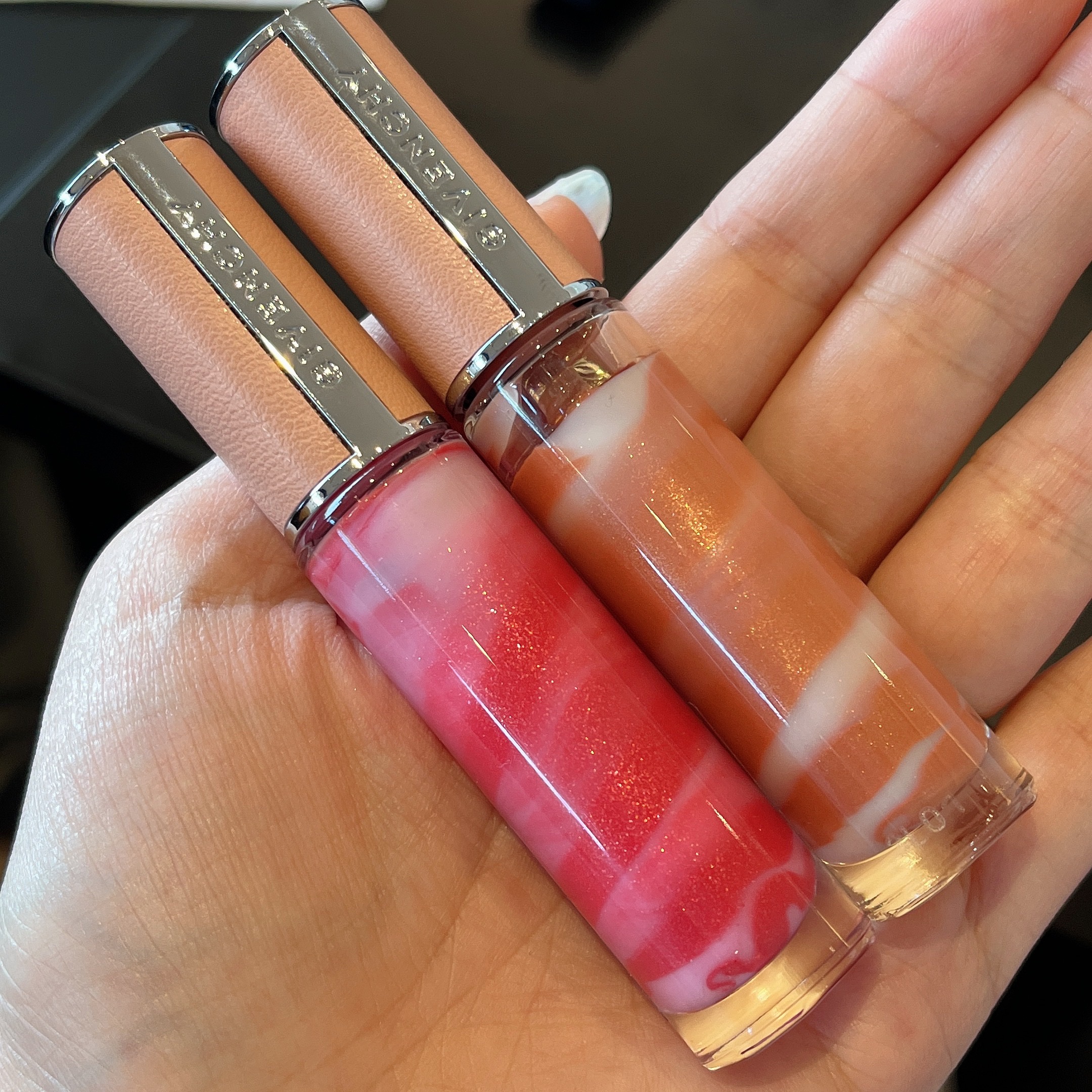 ローズ・パーフェクト・リキッド/GIVENCHY/口紅を使ったクチコミ（1枚目）