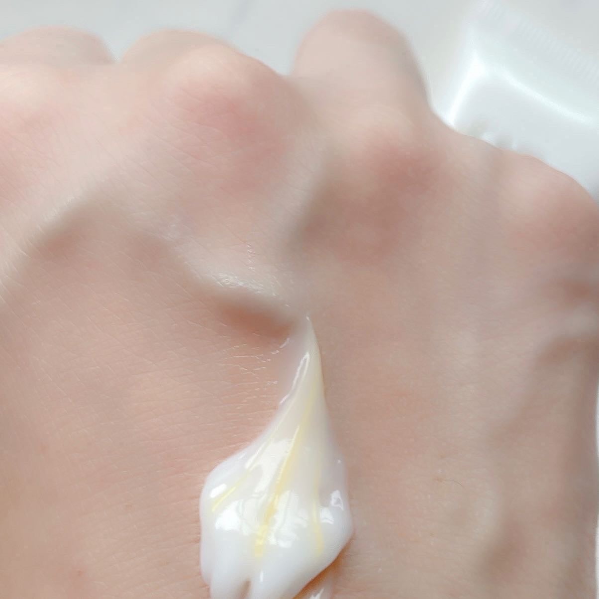 ダルバ ホワイトトリュフファーストスプレーセラム/ダルバ/ミスト状化粧水を使ったクチコミ(9枚目)