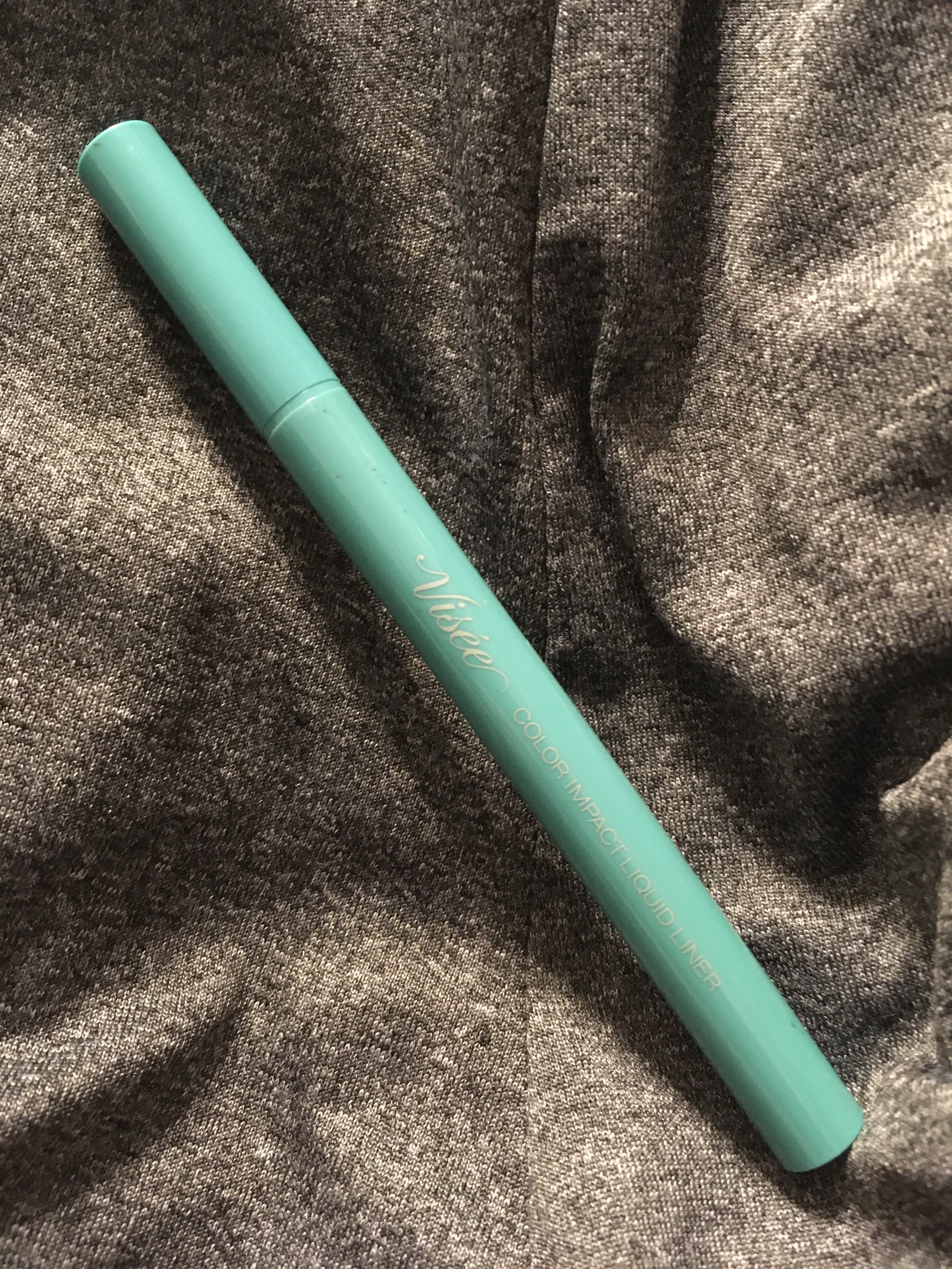 カラーインパクト リキッドライナー GR741(限定)/Visée/リキッドアイライナーを使ったクチコミ（1枚目）