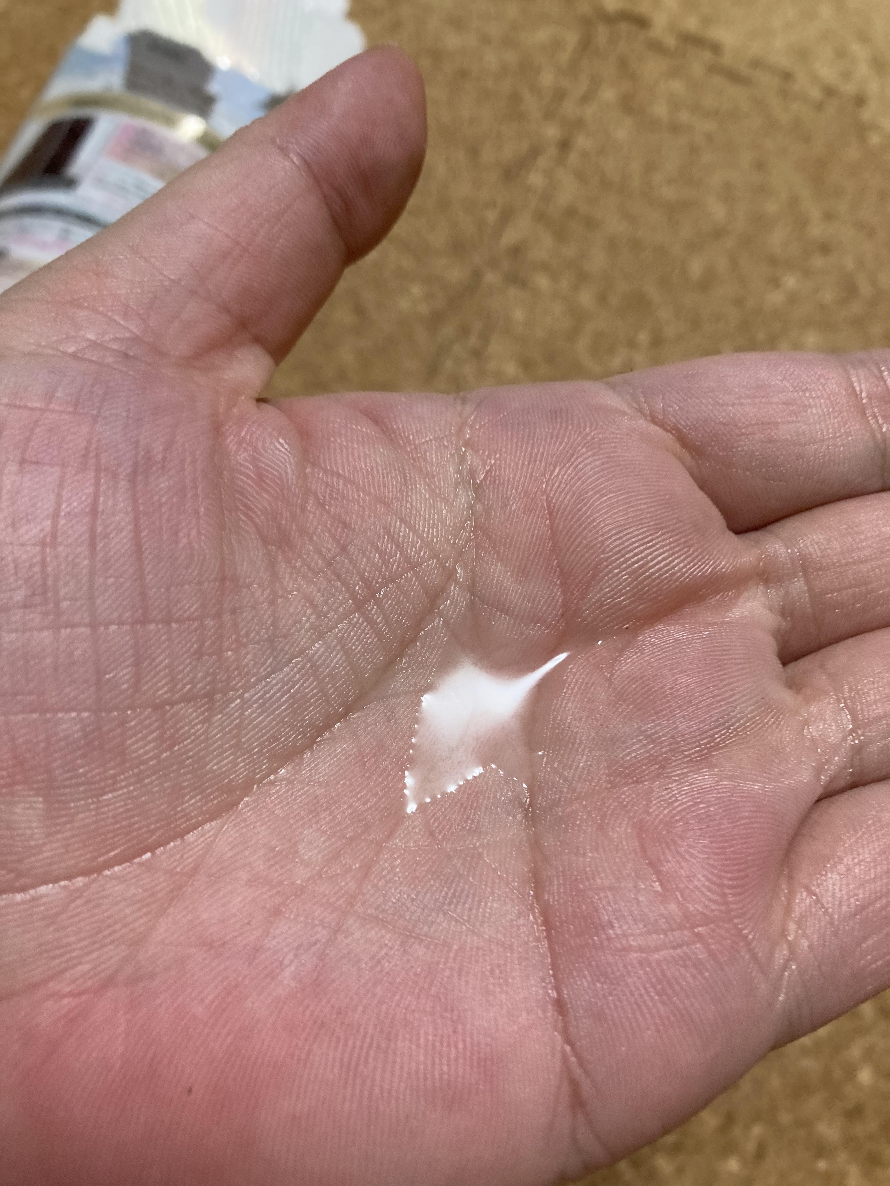 エッセンシャル プレミアム ウォータートリートメント EXスムース/エッセンシャル/アウトバストリートメントを使ったクチコミ（3枚目）