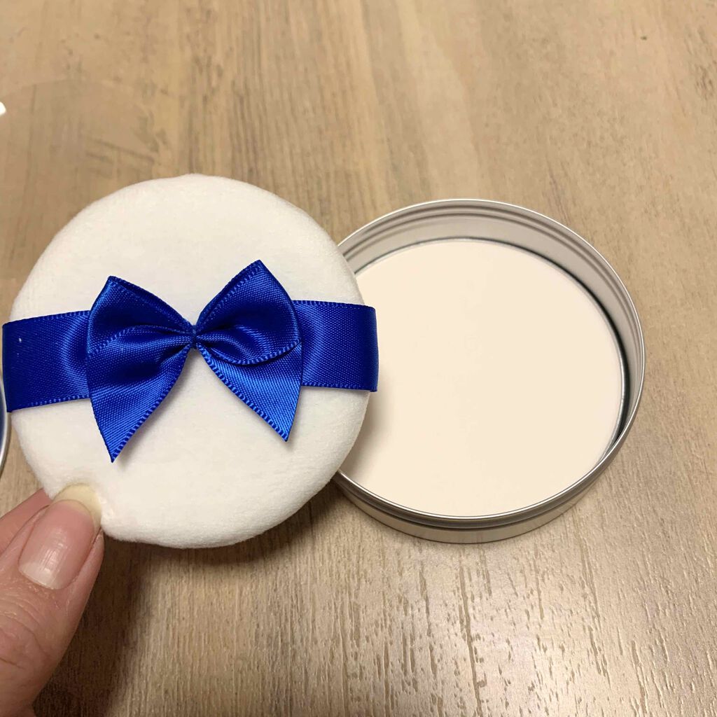 すっぴん ホワイトニングパウダーA/クラブ/プレストパウダーを使ったクチコミ（2枚目）