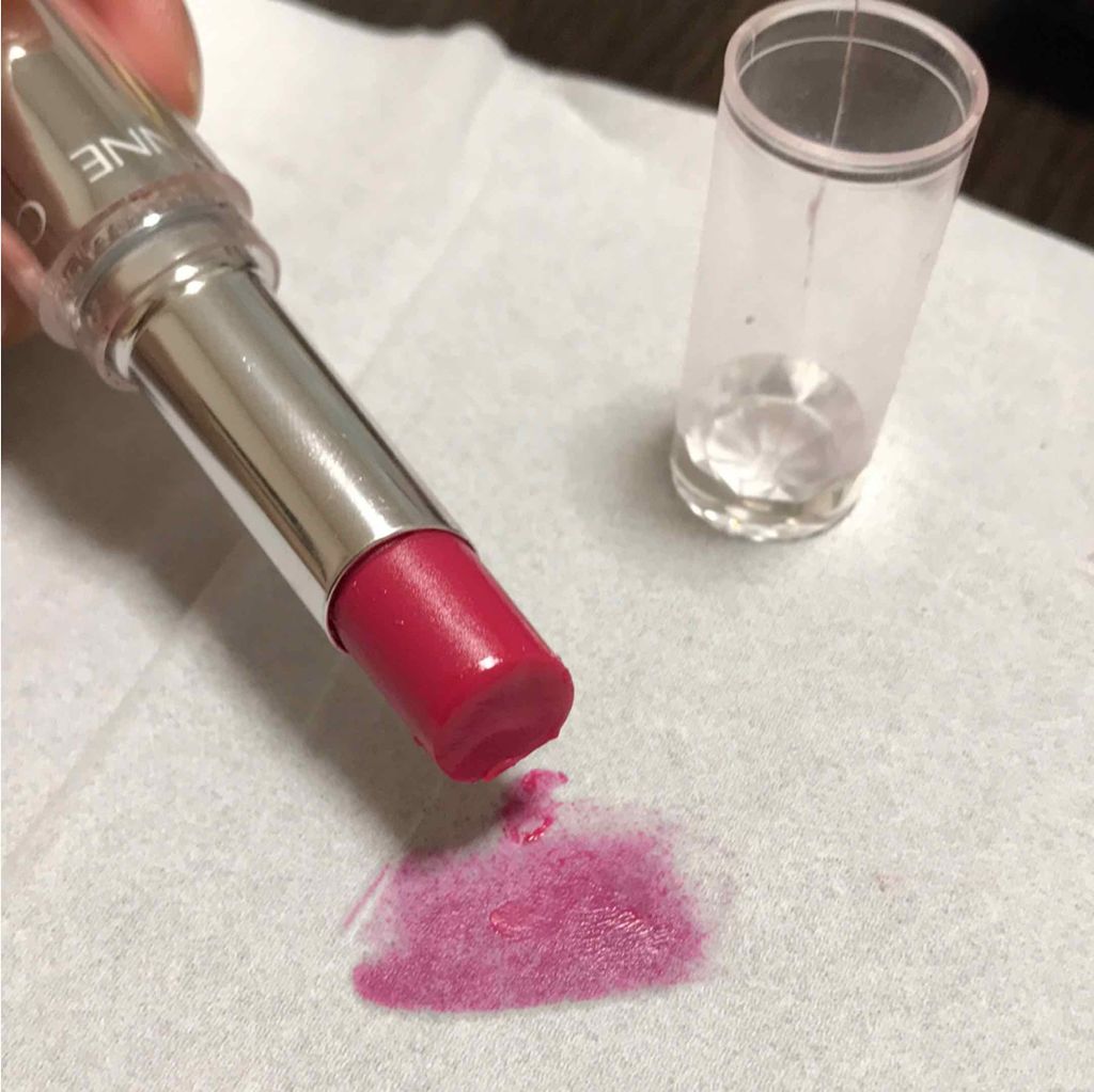 ラスティンググロスリップ/CEZANNE/口紅を使ったクチコミ(3枚目)