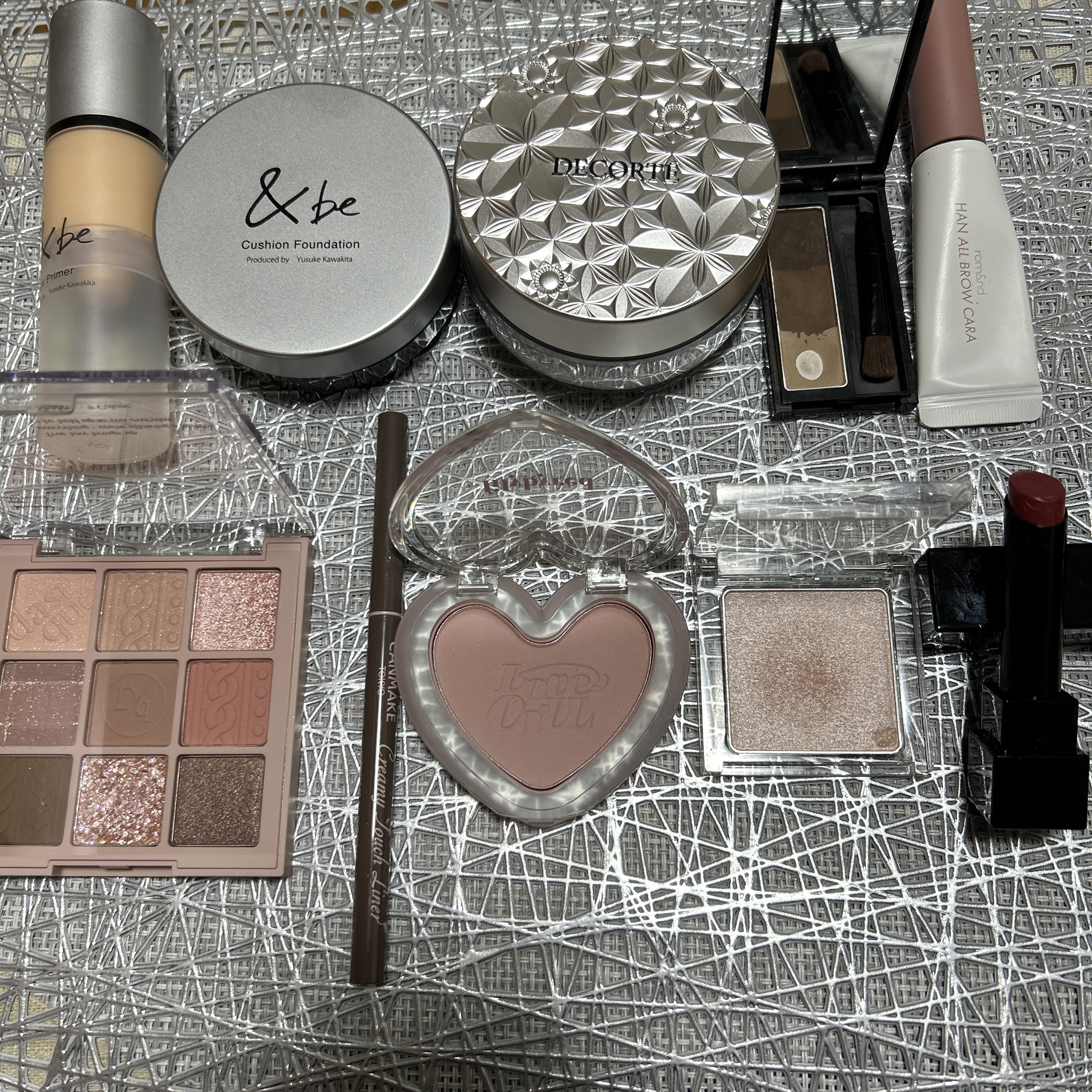 ケイト デザイニングアイブロウ3D/KATE/パウダーアイブロウを使ったクチコミ（2枚目）