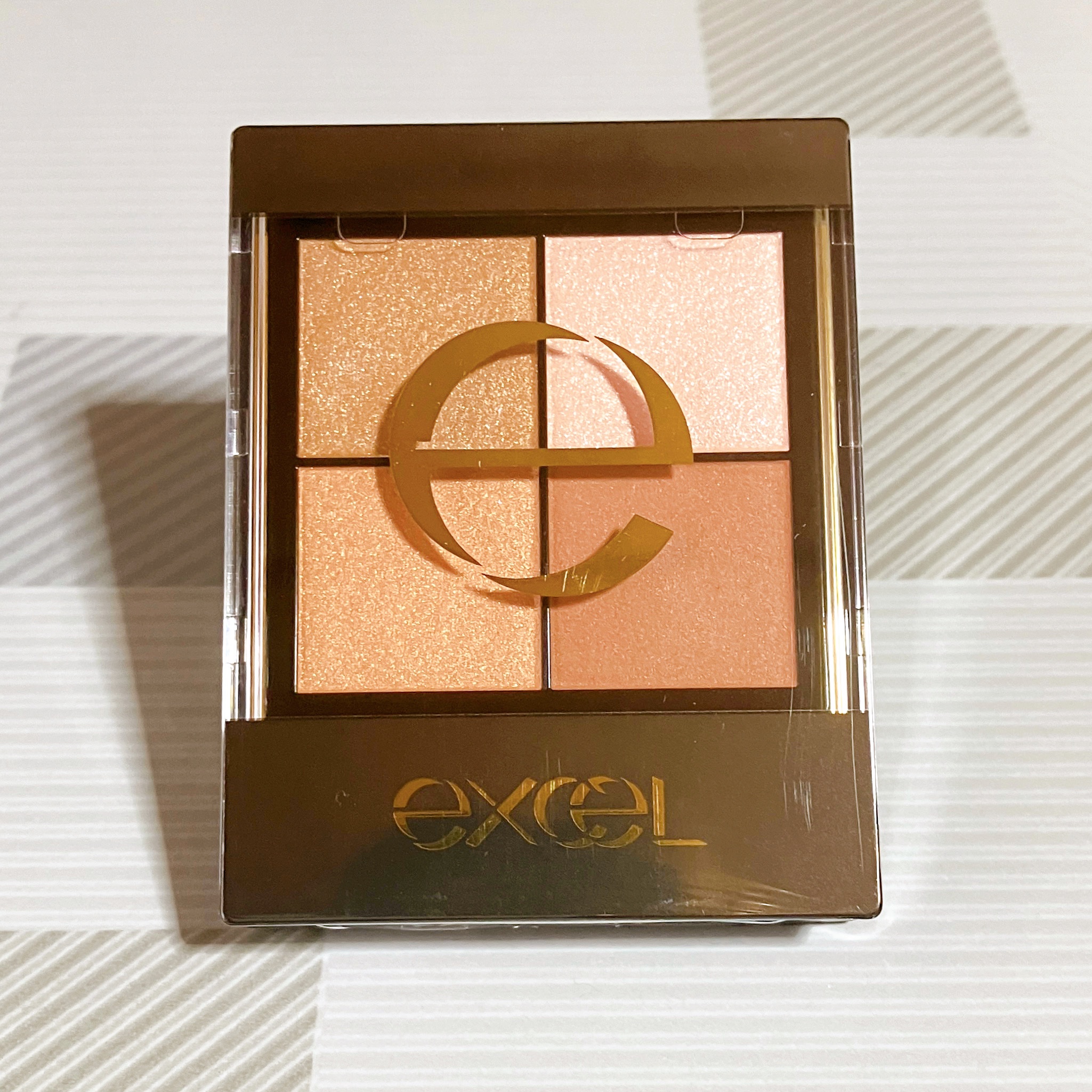 リアルクローズシャドウ/excel/アイシャドウパレットを使ったクチコミ（1枚目）