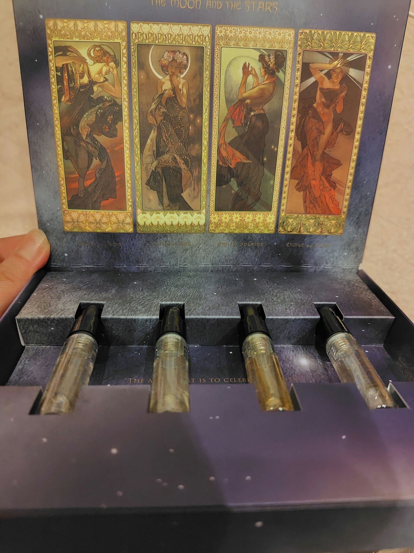 オードトワレミュージアムボックス 月と星/ミュシャ/その他キットセットを使ったクチコミ(2枚目)