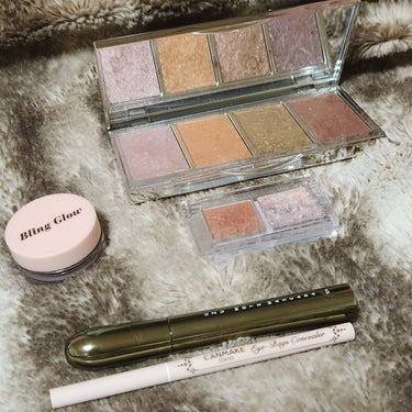 #今日のメイク　#アイメイク
❦ஐ*:.:.*ஐೄ❦ஐ*:.:.*ஐೄ❦
KEVYN AUCOIN 
Kaleidochrome All Over 
Highlight Palette

PERIPER