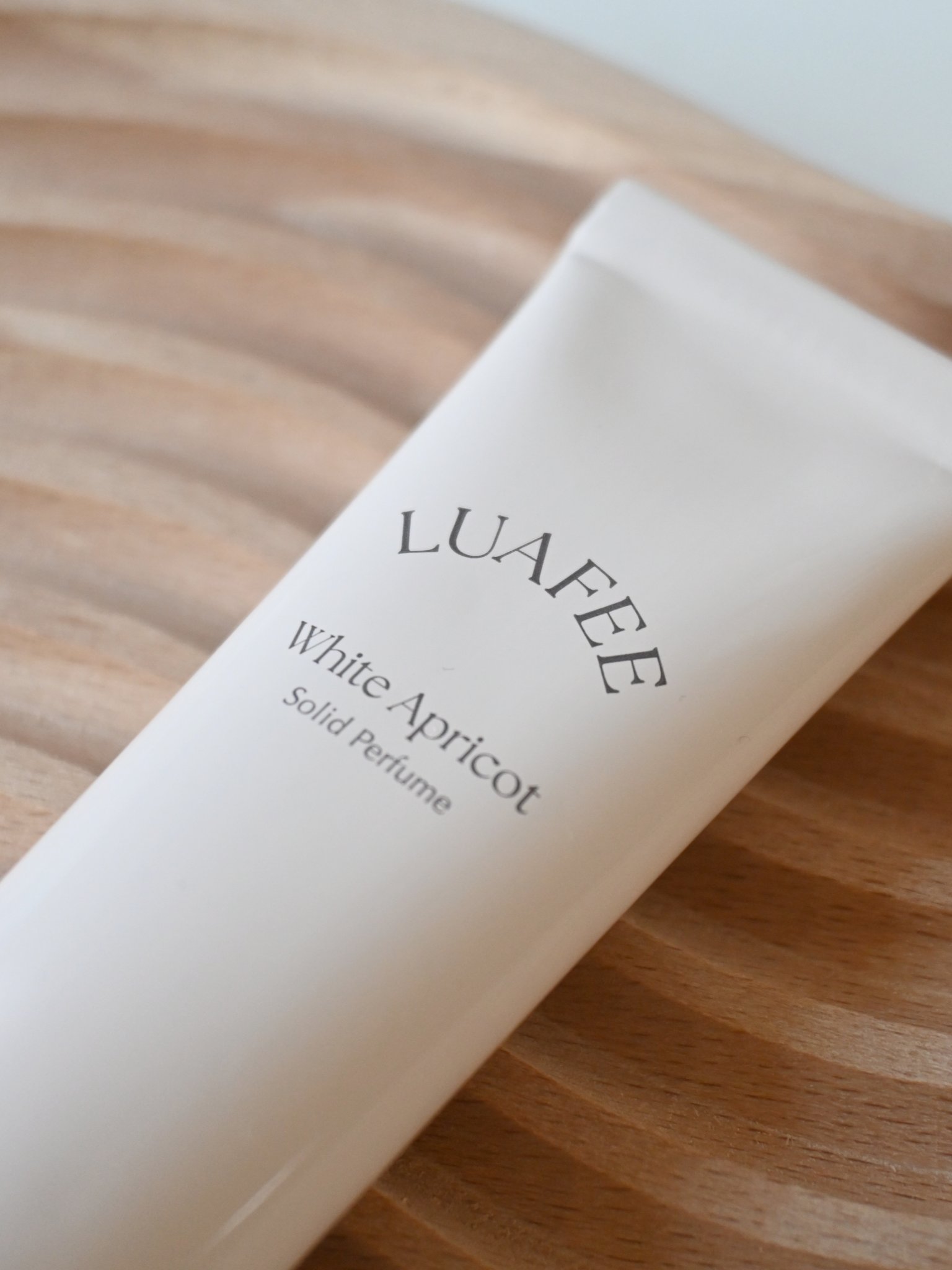 ソリッド パフューム ホワイトアプリコット/LUAFEE/練り香水を使ったクチコミ（2枚目）