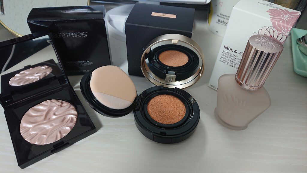 フェイスイルミネーター/ローラ メルシエ/パウダーハイライトを使ったクチコミ（1枚目）