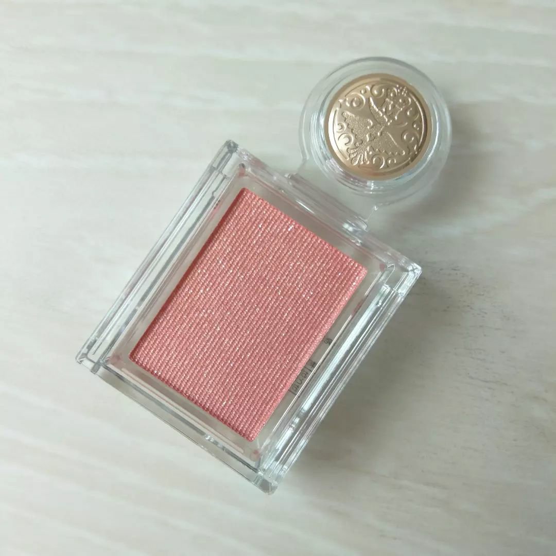 シャドーカスタマイズ/MAJOLICA MAJORCA/単色アイシャドウを使ったクチコミ（3枚目）