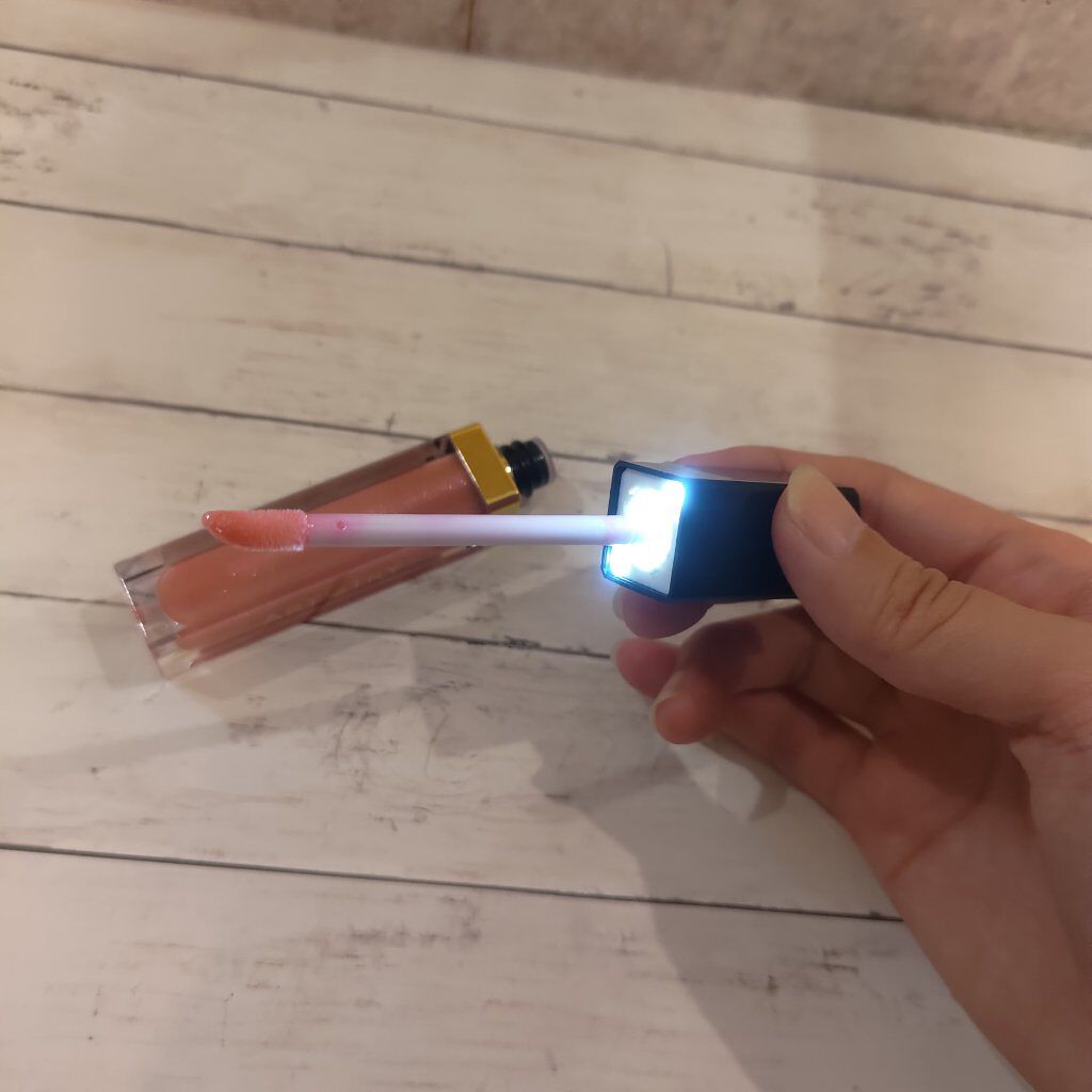 Artistryライトアップリップグロス/アーティストリー/リップグロスを使ったクチコミ（3枚目）