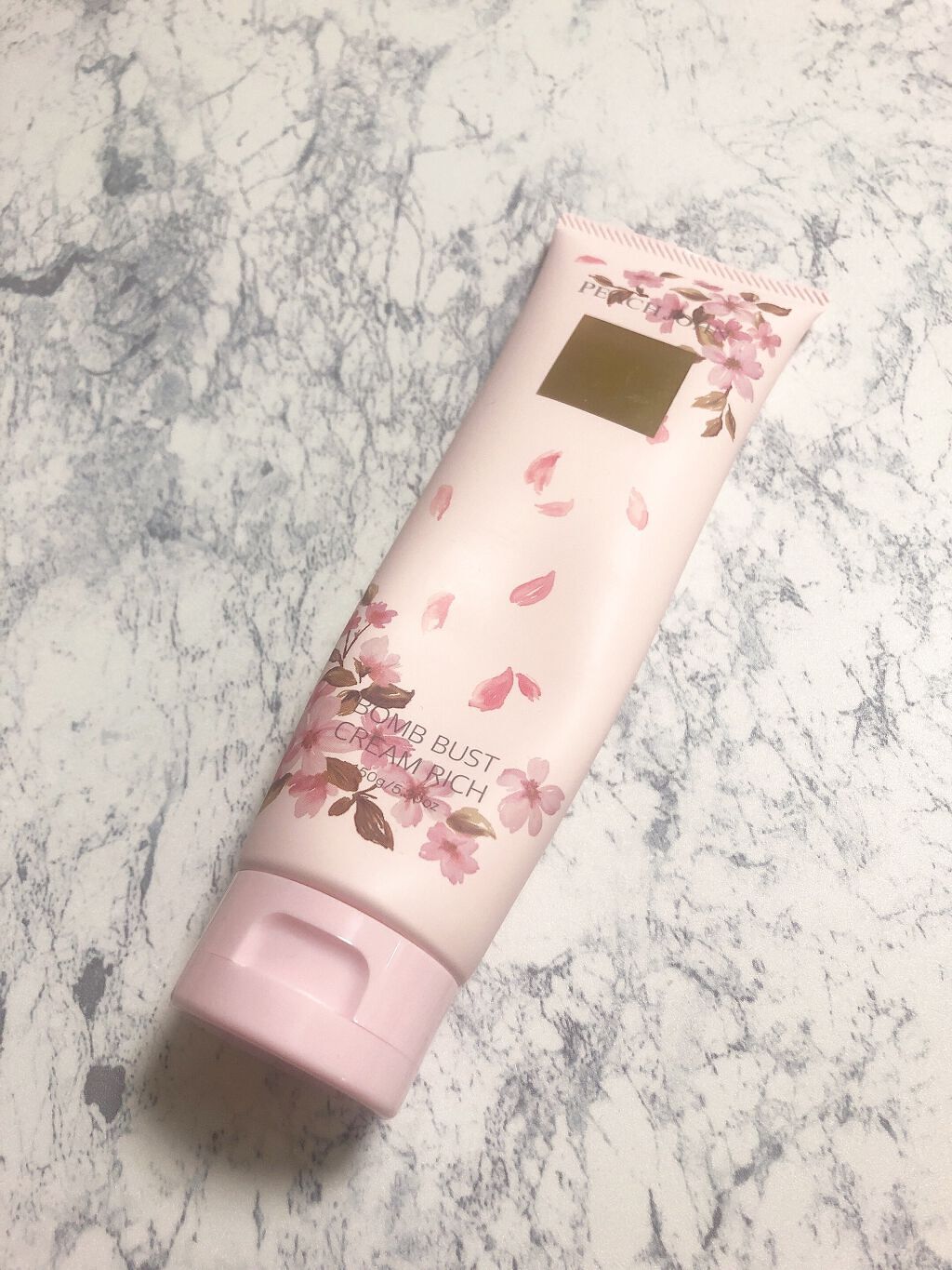 ボムバストクリーム　リッチ/PEACH JOHN/バストケア・ヒップケアを使ったクチコミ（1枚目）