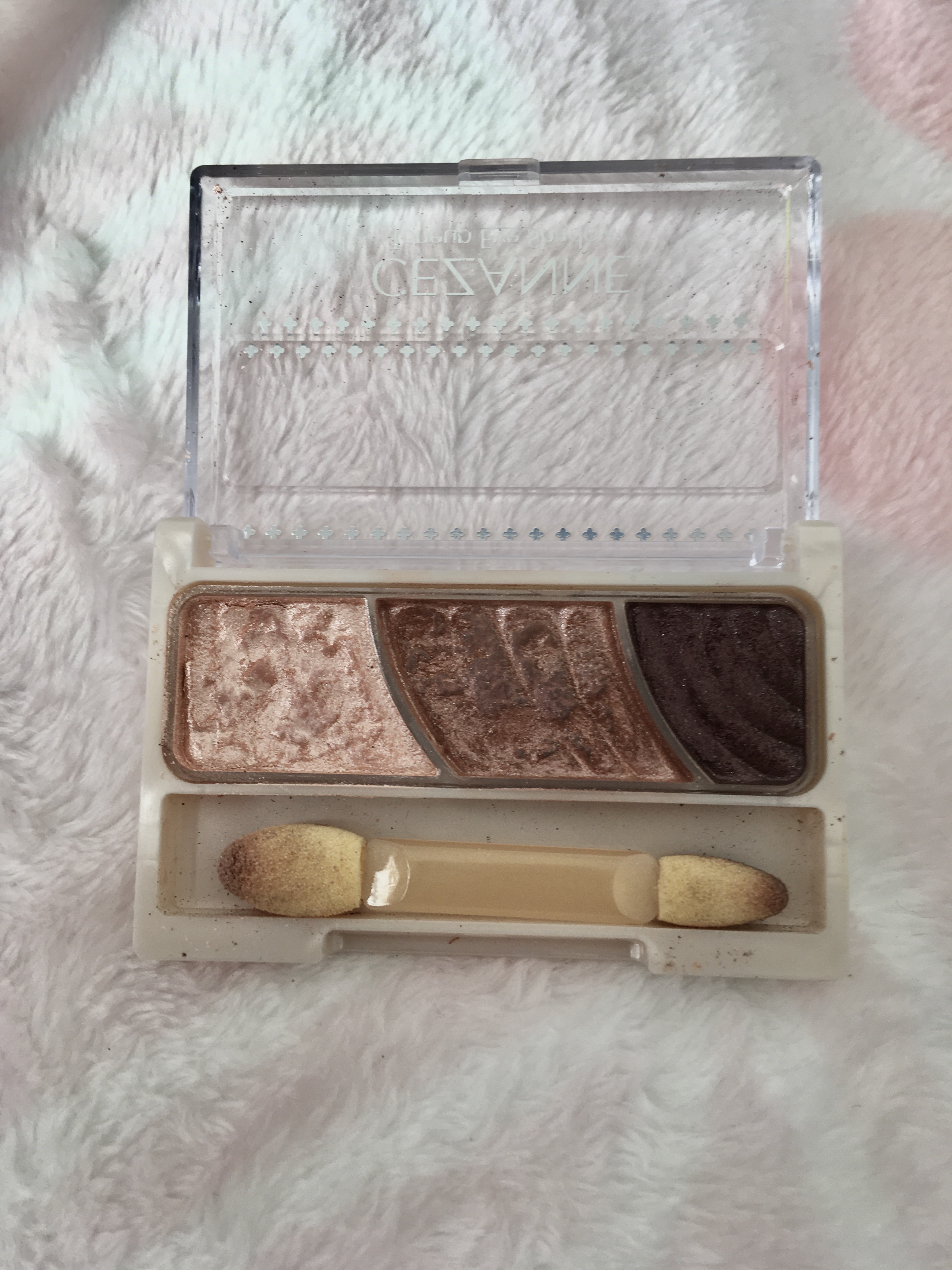 トーンアップアイシャドウ/CEZANNE/アイシャドウパレットを使ったクチコミ（1枚目）