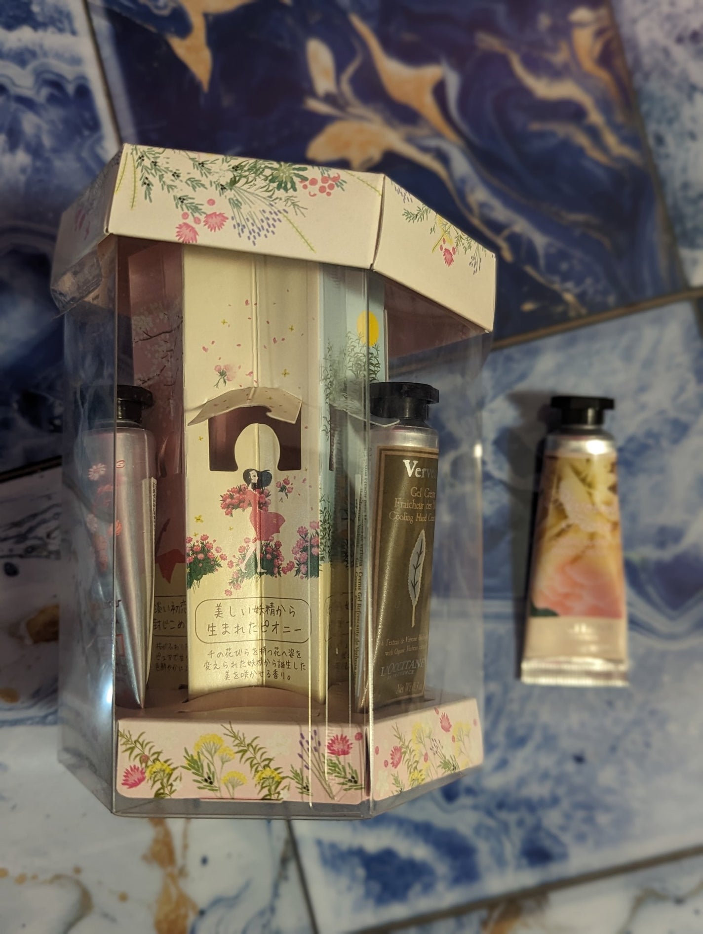 ピオニー フェアリーハンドクリーム/L'OCCITANE/ハンドクリームを使ったクチコミ(4枚目)