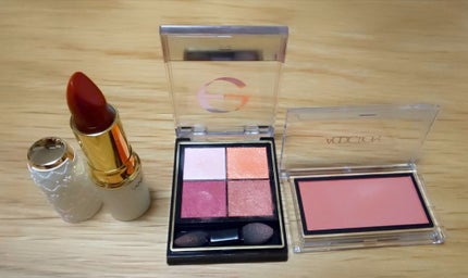 リアルクローズシャドウ/excel/アイシャドウパレットを使ったクチコミ(2枚目)