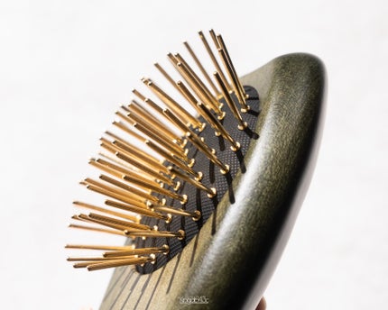 プレミアム FOX カッサ ゴースト ヘアブラシ ブラック/SNOW FOX SKINCARE/ヘアブラシを使ったクチコミ(6枚目)